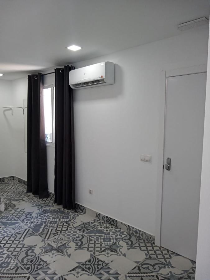 Ayz Silvela - Auto Check-in Pensjonat Malaga